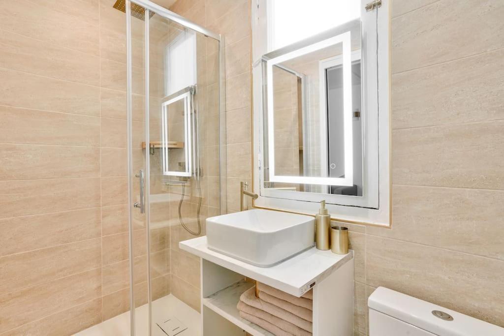 Charmant Appartement A Montmartre-Sacre Coeur Paris Exterior photo